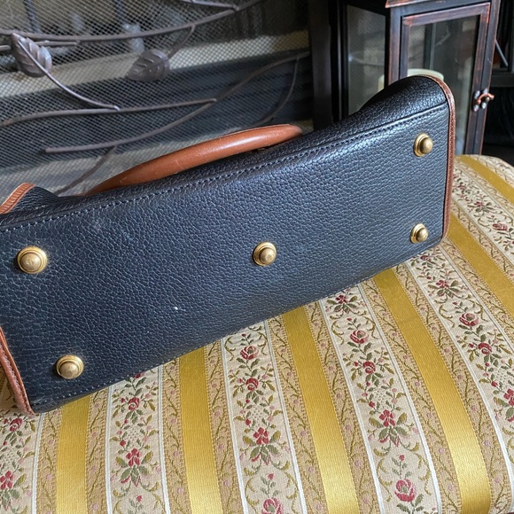 💖💖OFFERS💖💖Vintage Dooney - Picture 7 of 9